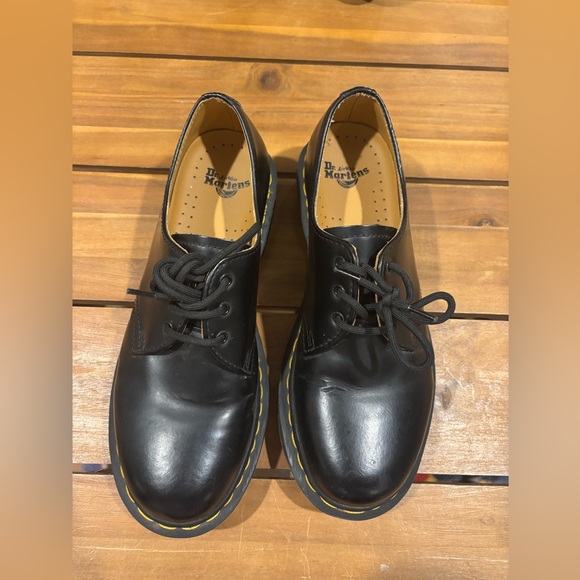 Dr. Martens Black Smooth Leather Oxford Shoes Women’s Size 9 - Picture 2 of 10